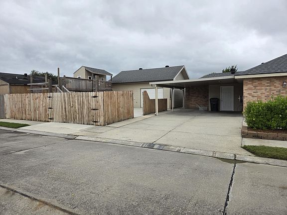 3rd image of 424 Cavaness Dr