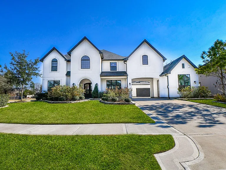 8526 Tombron Grove Rd — Photo 2