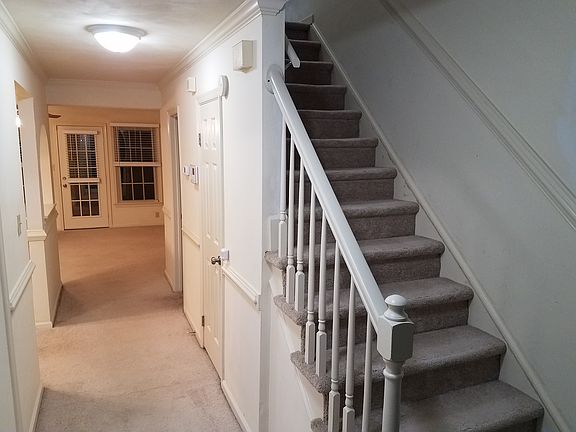 2nd image of 4836 Ashbury Ln