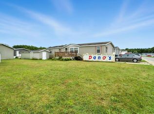 1905 Magnolia St, Columbus, MI