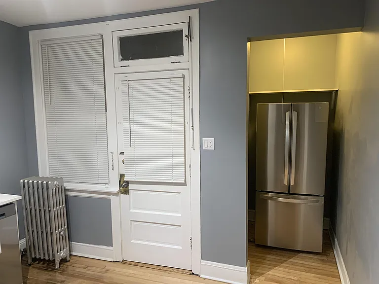 1814 Warren St #2W — Photo 10