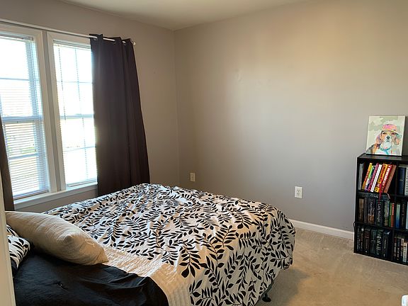 5th image of 9927 Stephanie Ln