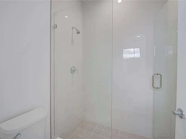 4775 Quercia Dr — Photo 32