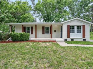 4813 Crestmont Dr, Charlotte, NC 28205