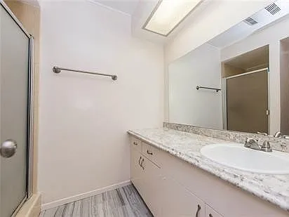 1019 E Walnut Ave — Photo 14
