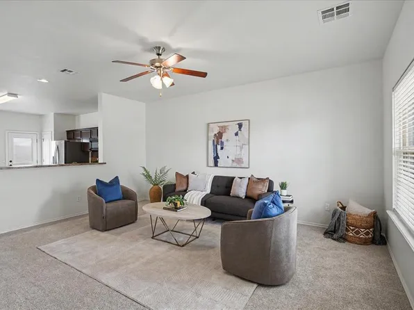 9616 Eli Dr, Moore, OK 73160