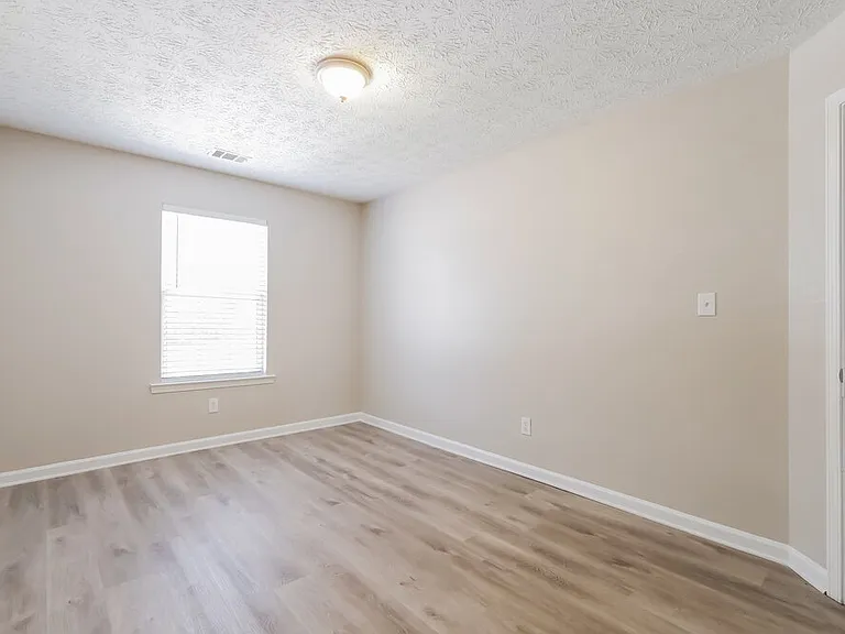 2060 Stoneoak Dr — Photo 15