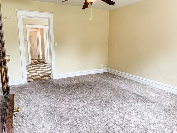 3rd image of 1046 S Kenilworth Ave #5