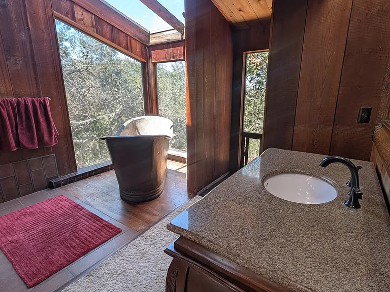 25055 Baronet Dr — Photo 16