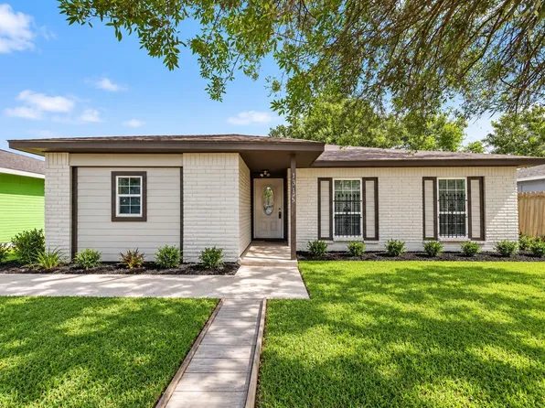 4845 E Ridge Creek Dr, Houston, TX 77053
