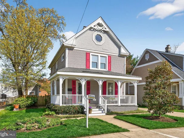 307 S Adams St, Arlington, VA 22204