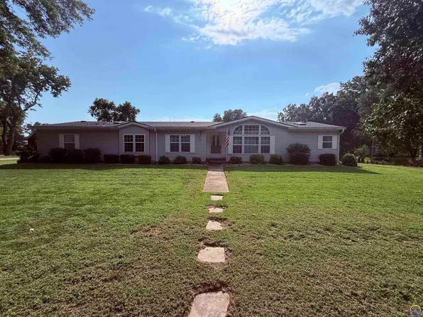 229 S Mission St, Council Grove, KS 66846