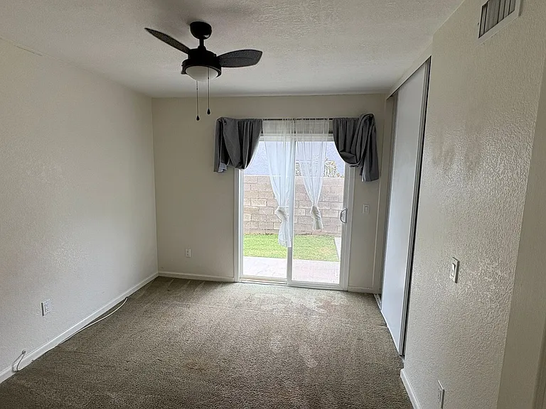 935 Ridgewood Dr — Photo 10