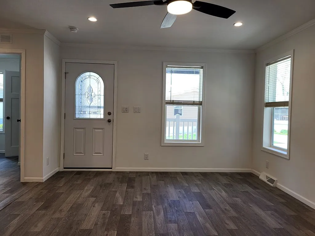 2 bed, 2.0 bath, 938 sqft, $1,750 — Photo 4