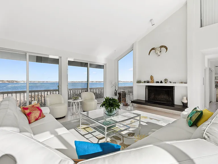 32 Dune Rd — Photo 6