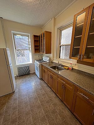 3rd image of 30-50 23rd St #2R