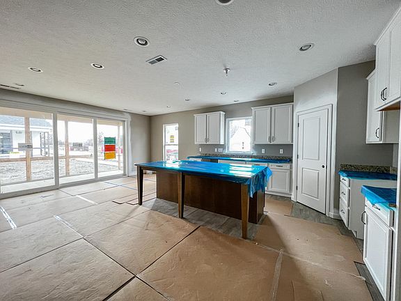 3rd image of 5622 Jessica Ln W Lot 5