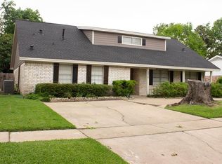 8826 Mobud Dr, Houston, TX 77036