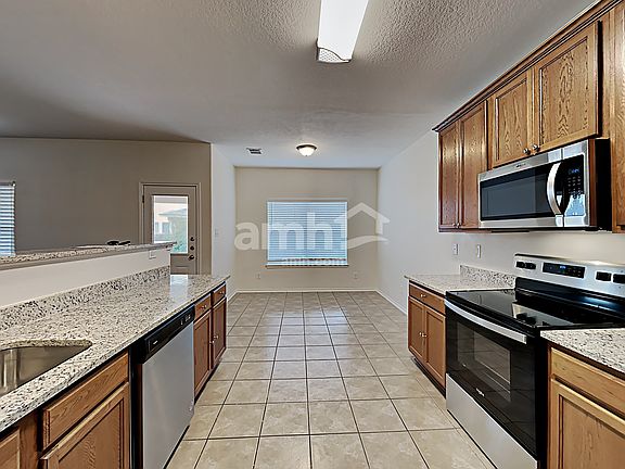 4th image of 4511 Caracol Point