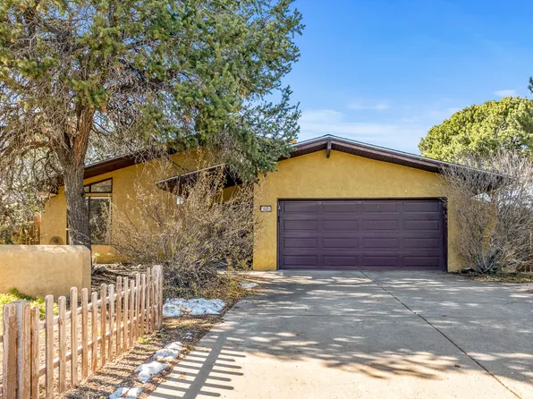 412 Catherine Ave, White Rock, NM 87547