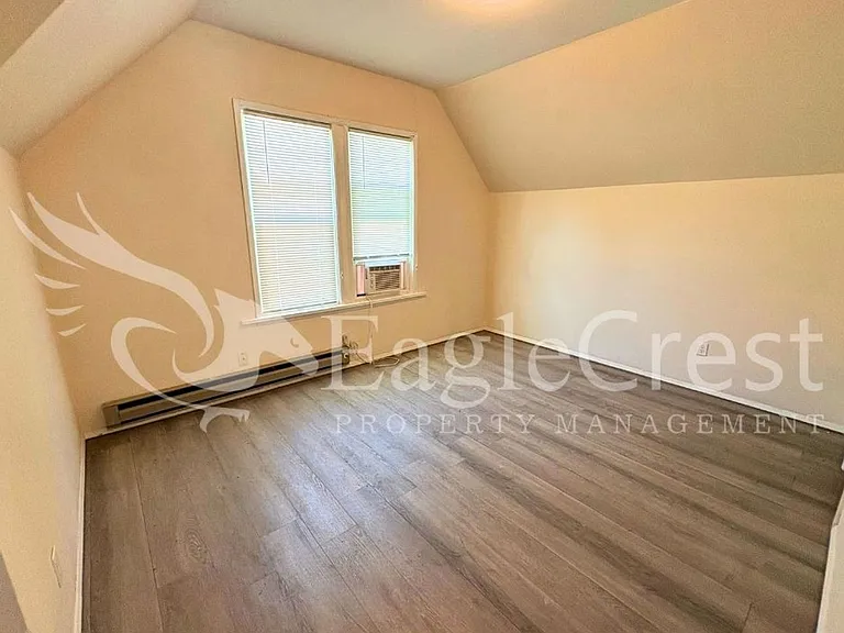 532 Washington St — Photo 44