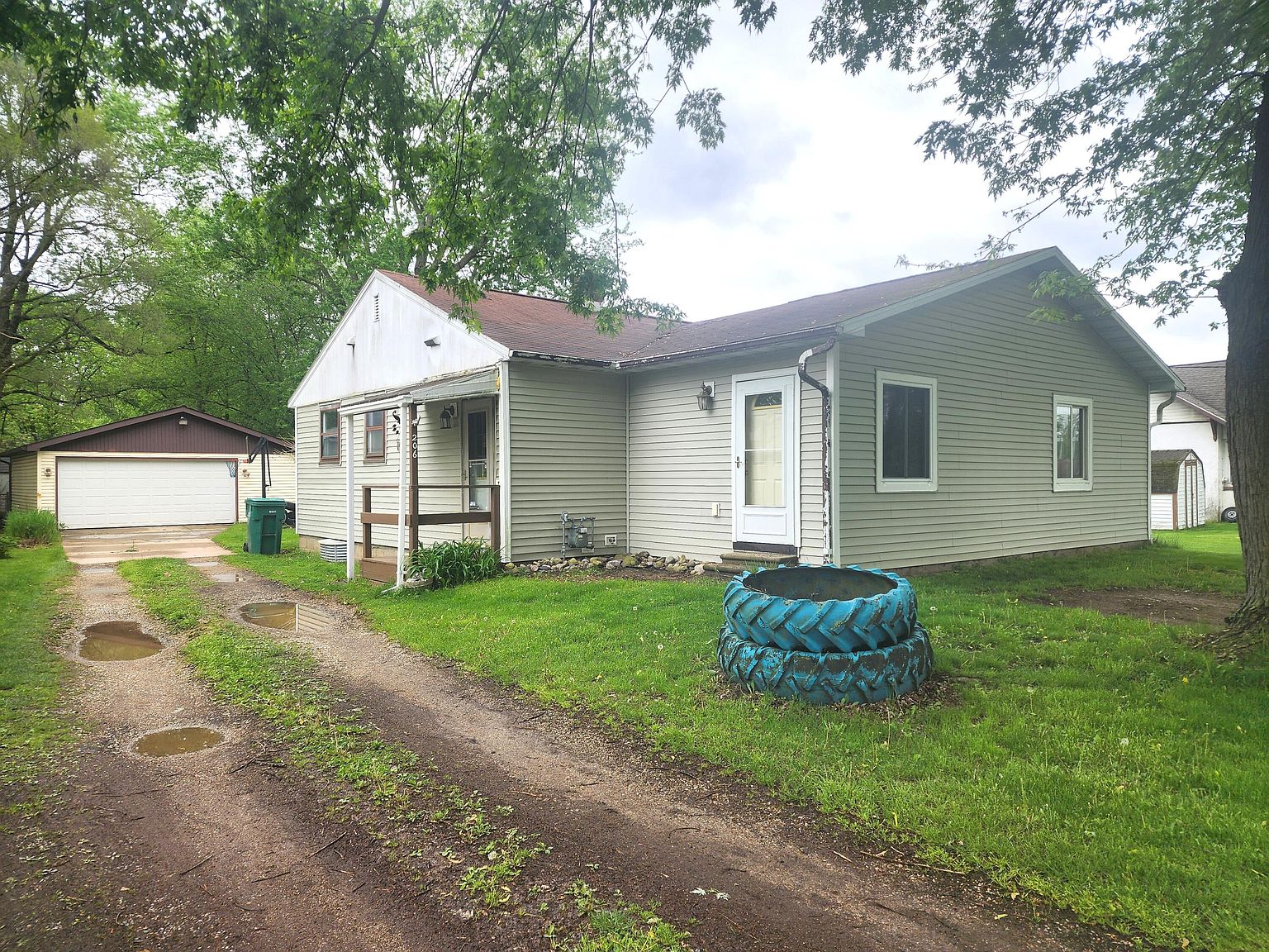 206 Newburn Dr, Battle Creek, MI 49037 Zillow