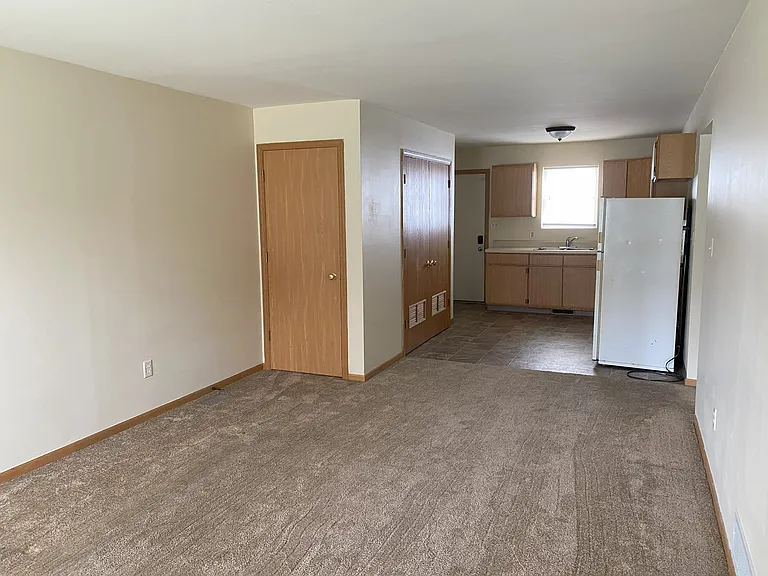 409 Western Ave — Photo 3
