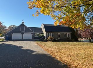 1241 Halladay Ave W, Suffield, CT 06078