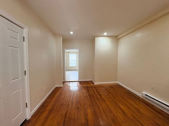 2nd image of 74 Liverpool St APT 1