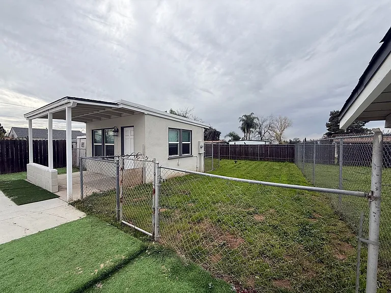 1032 California St — Photo 12