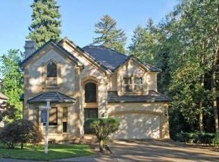 14136 Heathrow Ln, Lake Oswego, OR 97034