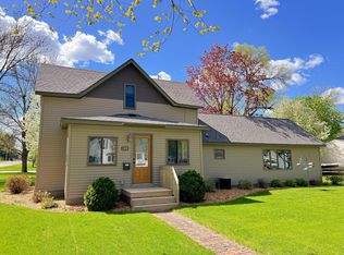 302 N 8th St, Olivia, MN 56277