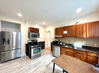 72 Roseclair St #2R, Dorchester, MA 02125