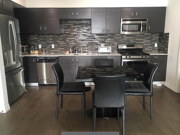 2nd image of 5818 Whitsett Ave #5
