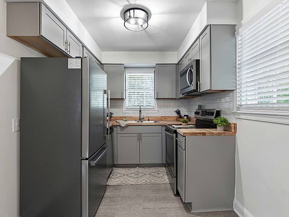 4th image of 5921 Lawson St