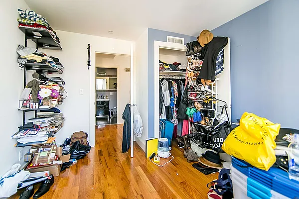 Rented by Nooklyn NYC LLC | media 27