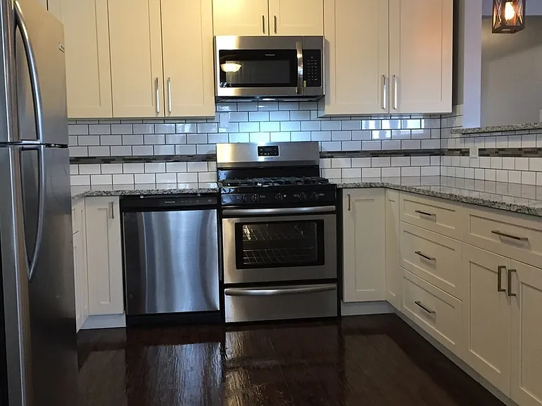 12941 S Saginaw Ave — Photo 14