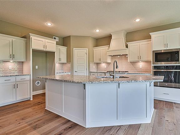 3rd image of 10208 N Corrington Ave