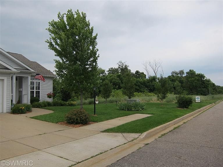 1st image of 1017 Duckett Dr