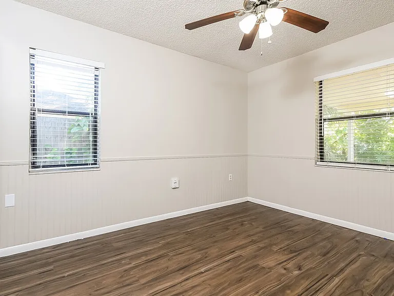 4085 Scotland St — Photo 10