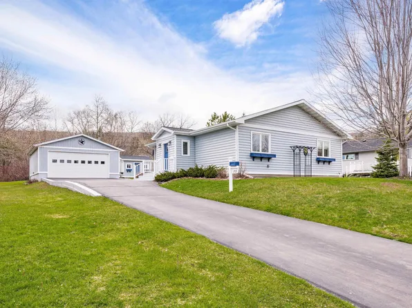 209 90th Ave W, Duluth, MN 55808
