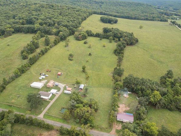 4002 County Road 20, Belleview, MO 63623