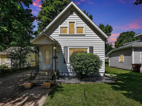 229 Pleasant St, Portland, MI 48875