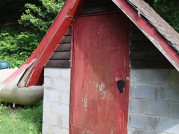 14th image of 137 Hodam Creek Rd