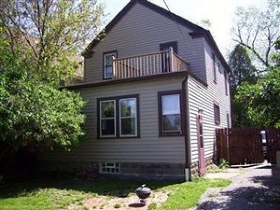 3rd image of 1458 Newman Ave