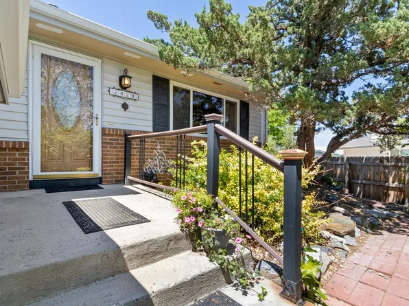 2821 W 24th St, Greeley, CO 80634