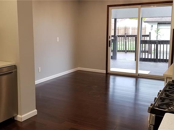 2nd image of 82 E Grand Blvd