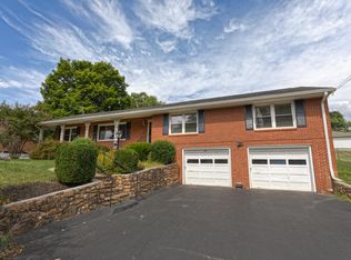 4835 Glenbrook Dr, Roanoke, VA 24018