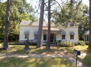 345 S Union St, Canton, MS 39046