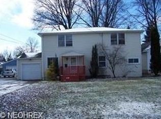 920 Beechwood Dr, Girard, OH